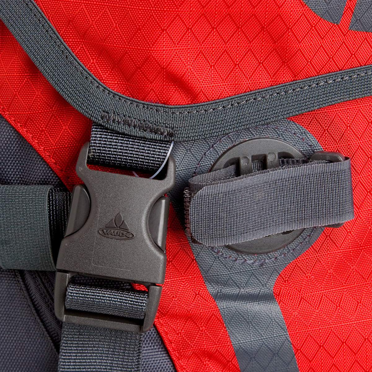 Vaude Asymmetric 50 Backpack 3050 cu in. Hike & Camp