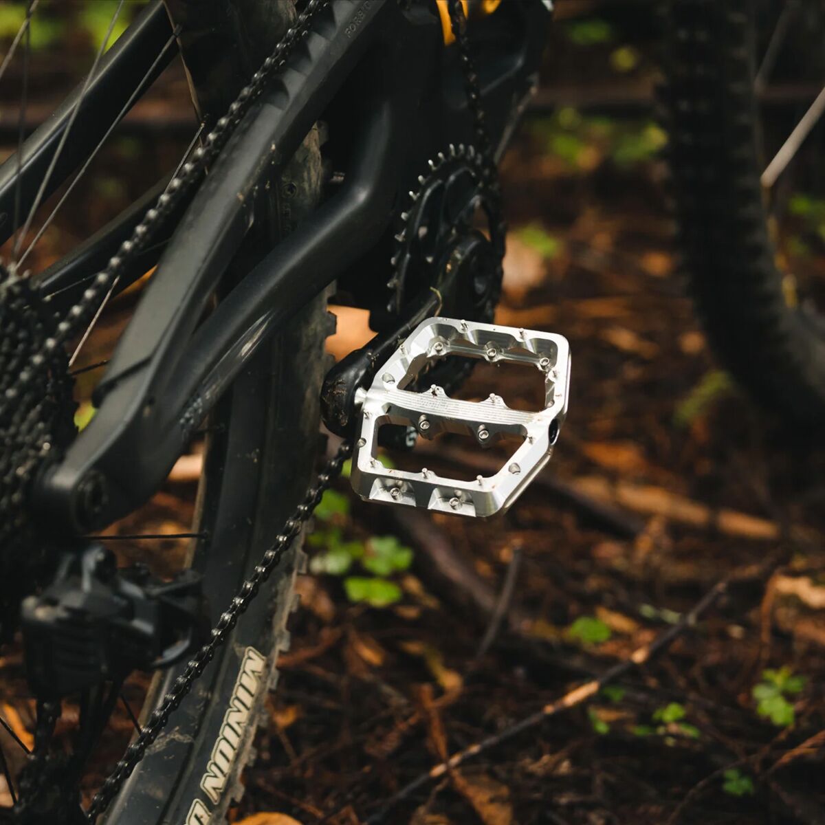 Wolf Tooth Components Waveform Aluminum Pedals
