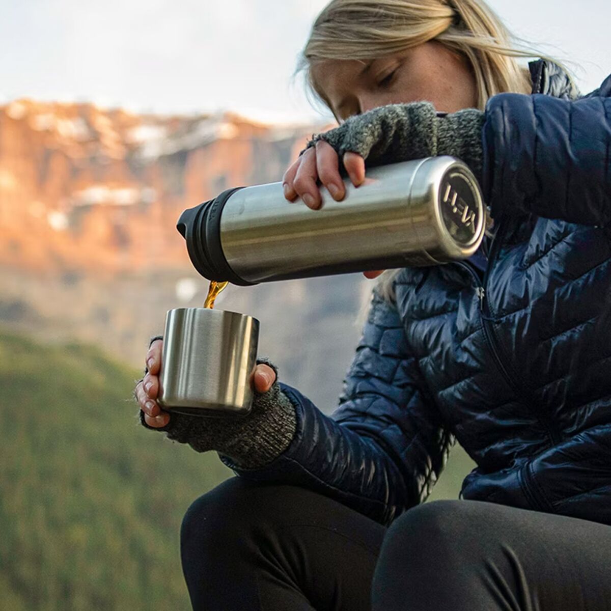 YETI Bottle Cup Cap Hike & Camp