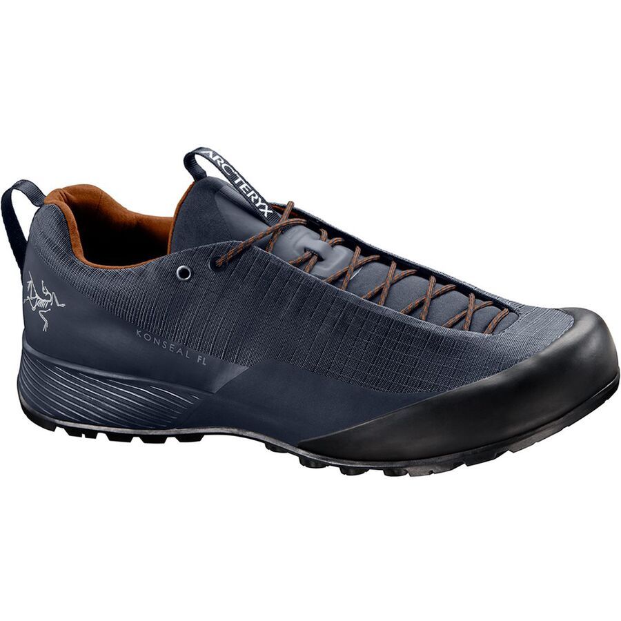 arcteryx approach shoe