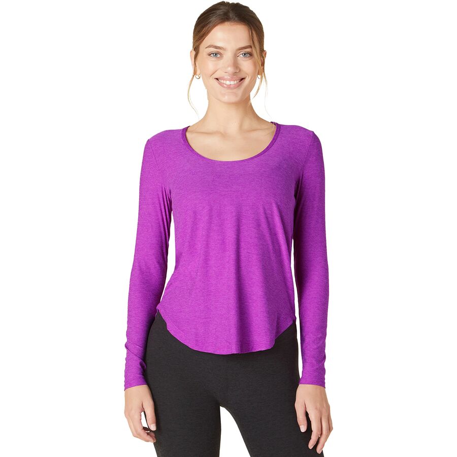 Scooped Long-Sleeve Pullover Top - Women's