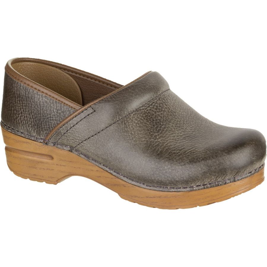 dansko distressed clog
