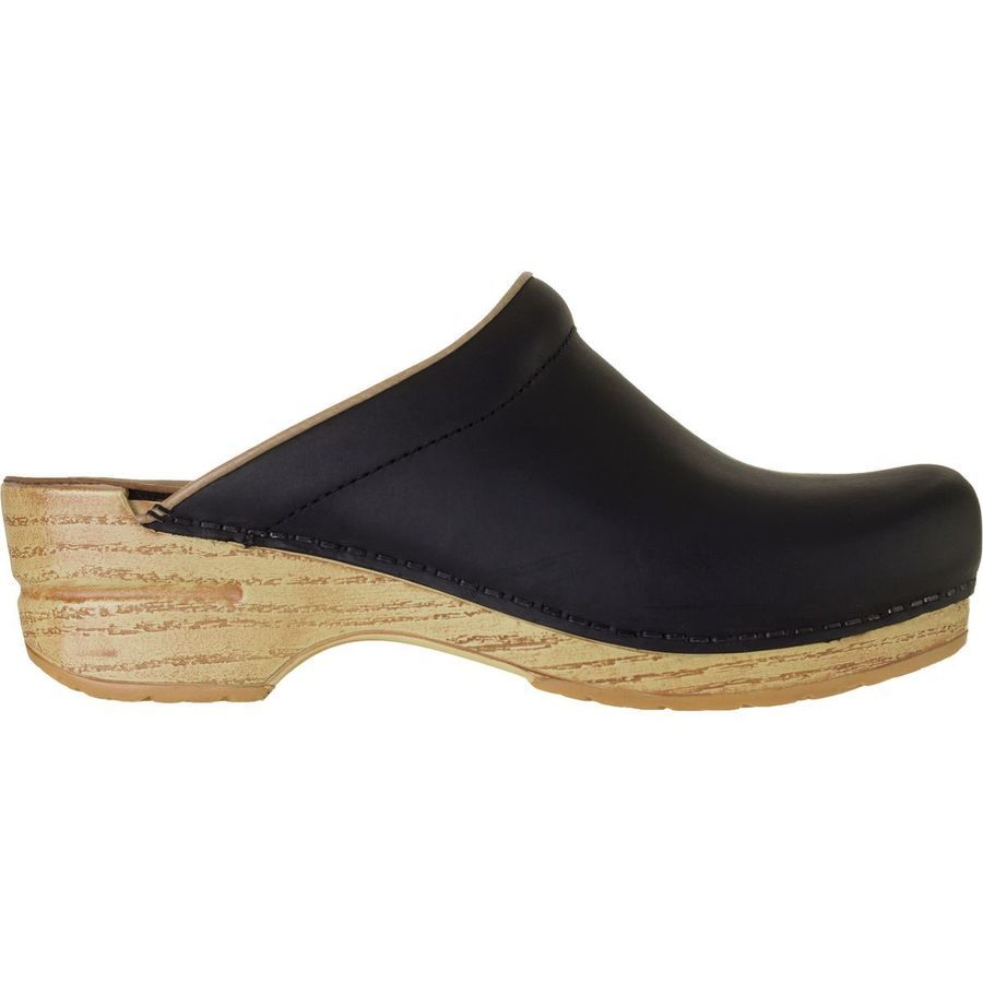 inexpensive dansko clogs