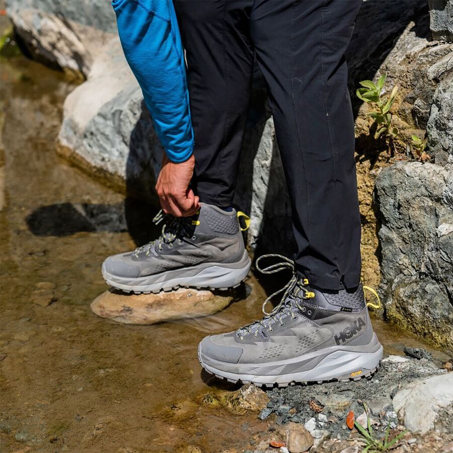 hoka one one sky kaha hiking boot