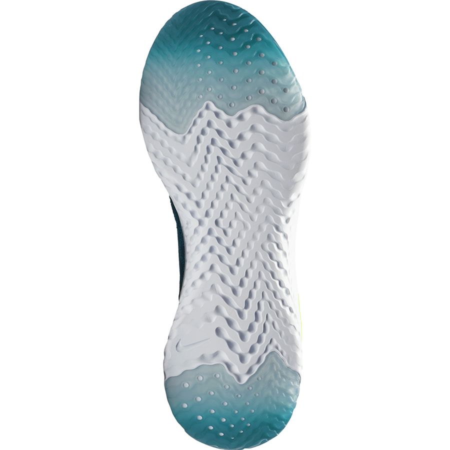 epic react flyknit running shoe nike