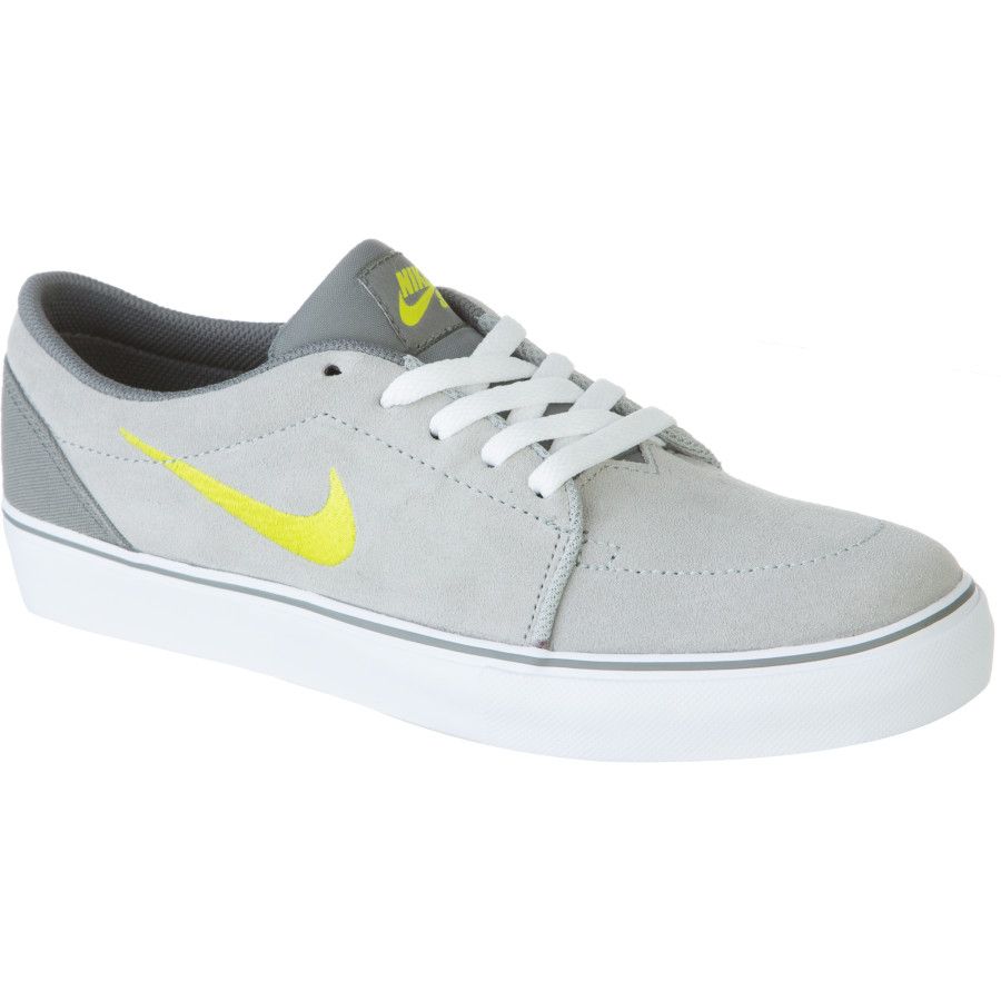 boys nike skate shoes