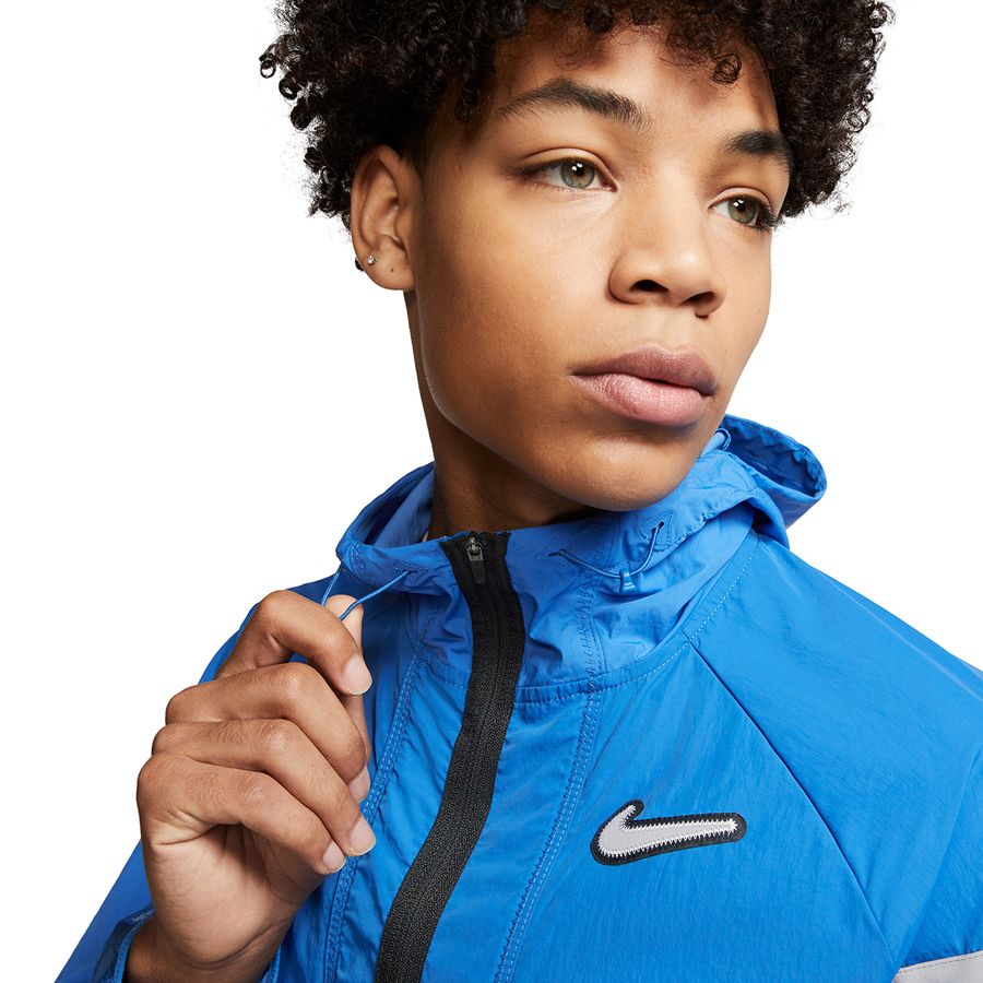 nike running wild run jacket in white