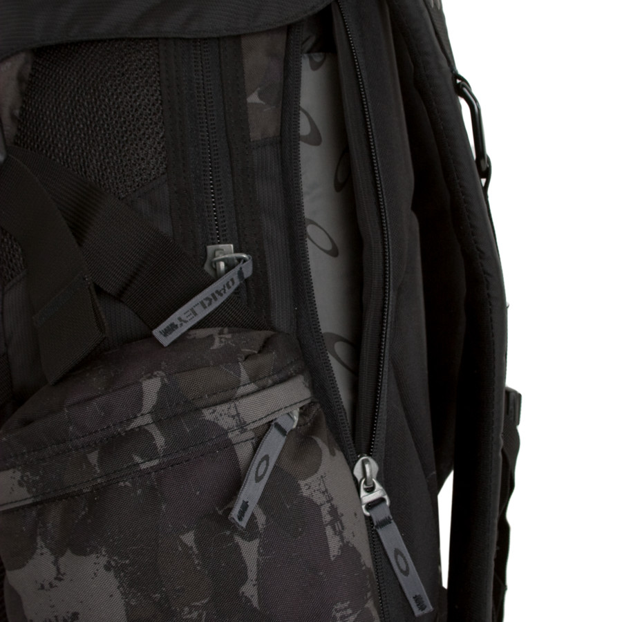 Oakley Icon 3.0 32L Backpack