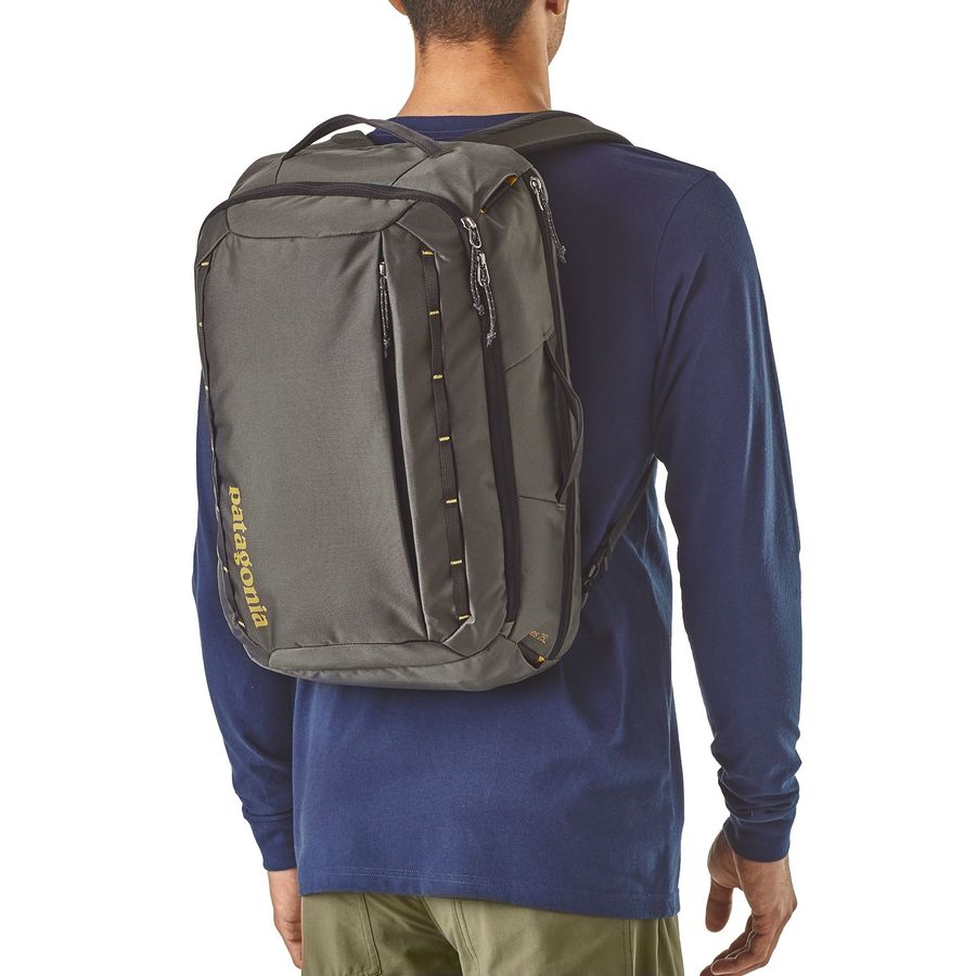 Patagonia Tres 25L Backpack | Backcountry.com