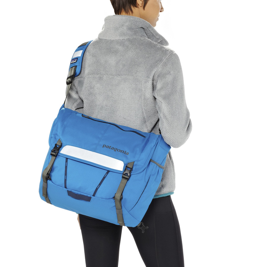 Patagonia Half Mass Messenger Bag 915cu in