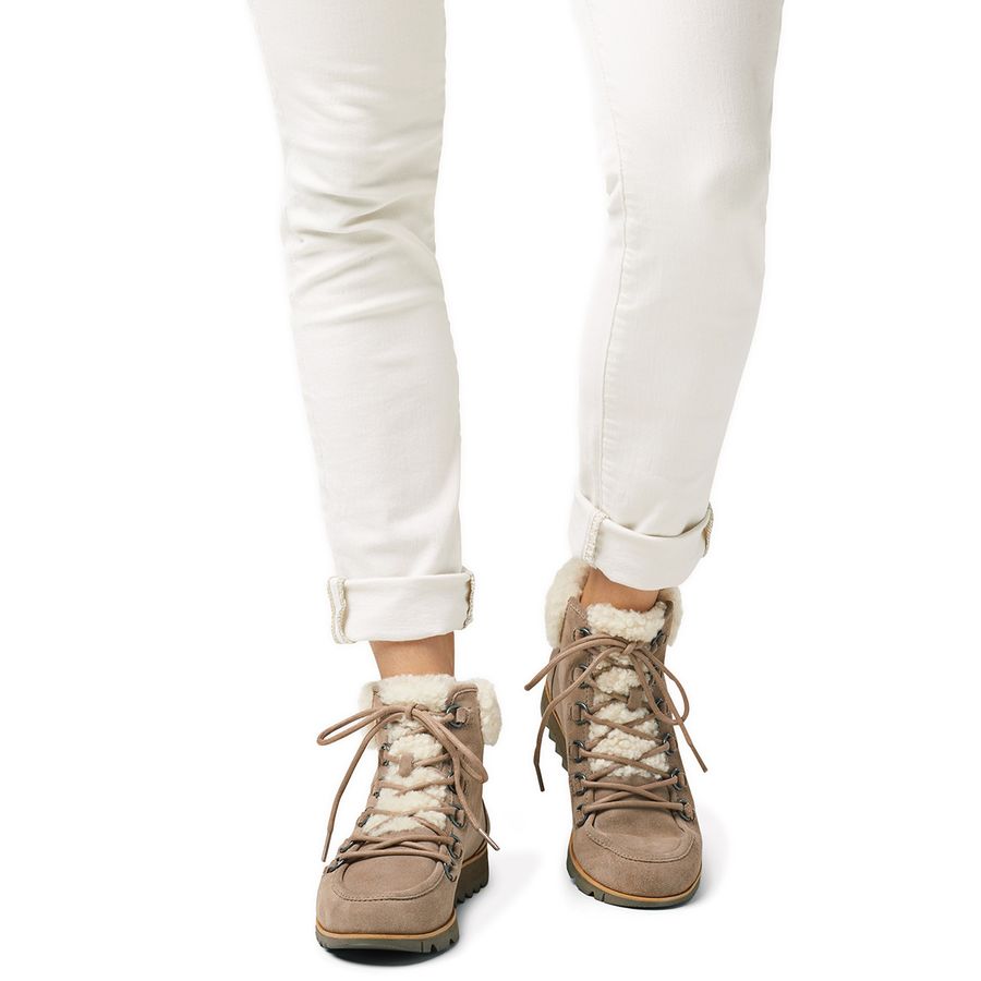 sorel harlow lace boot outfit