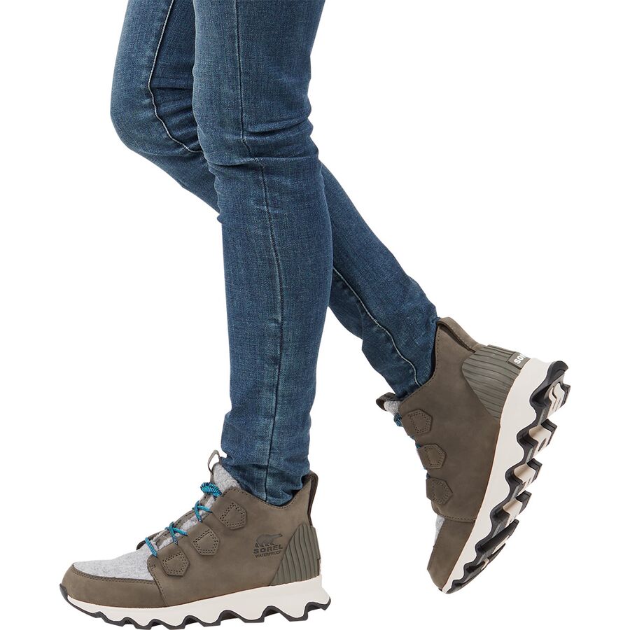 sorel kinetic caribou tan