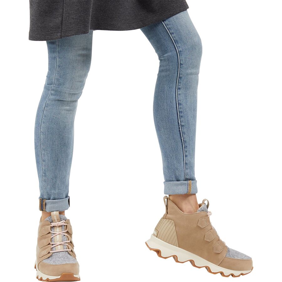 sorel kinetic short lace up booties