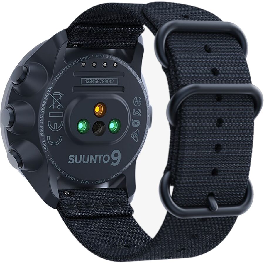 suunto wrist baro