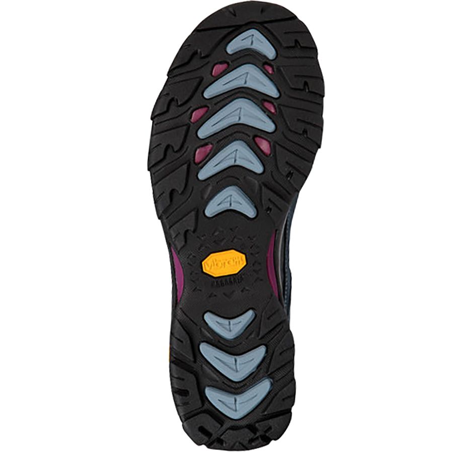teva montara hiking boots