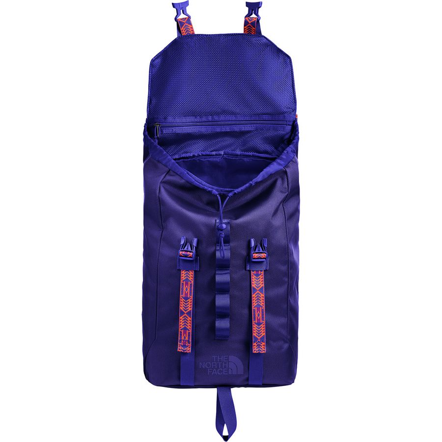 The North Face Lineage Ruck 23L Backpack | Backcountry.com