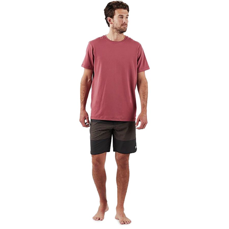 Vuori Cruise Board Short - Men's | Backcountry.com