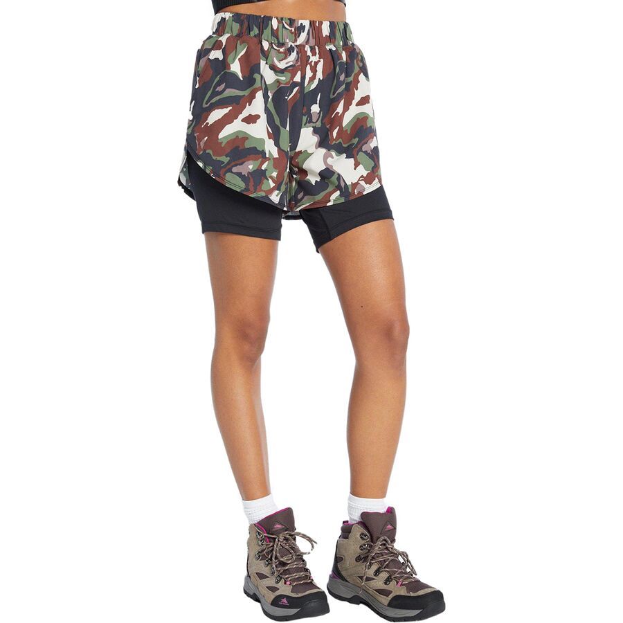 Camo Terrain Short - Women's