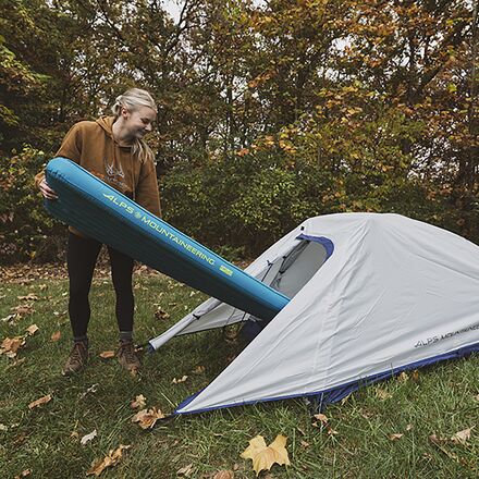 ALPS Mountaineering - Pioneer insulated R-6.6 Air Pad