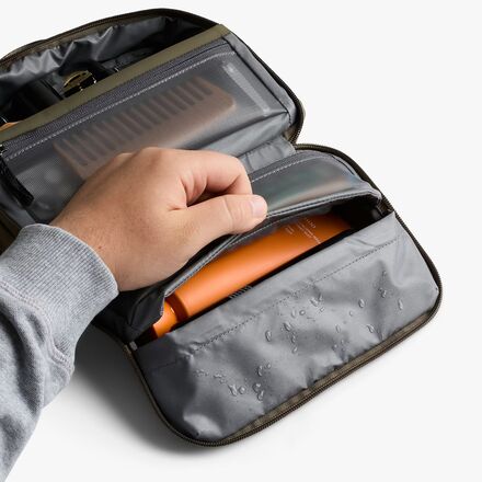 Bellroy - Hanging Toiletry Kit