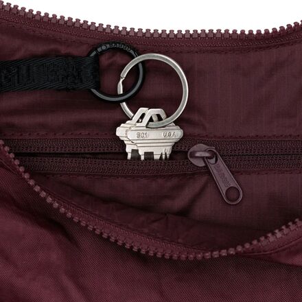 BAGGU - Medium Nylon Crescent Bag