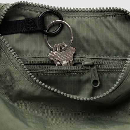 BAGGU - Small Nylon Crescent Bag