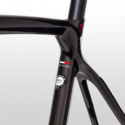 Bianchi - Oltre XR4 Disc Brake Road Bike Frameset