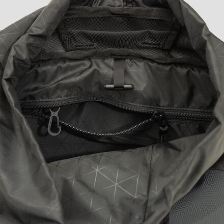 Black Diamond - Rock Blitz 15L Backpack
