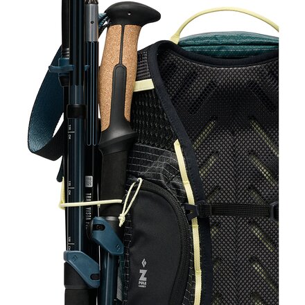 Black Diamond - Pursuit 15L Backpack - Women's
