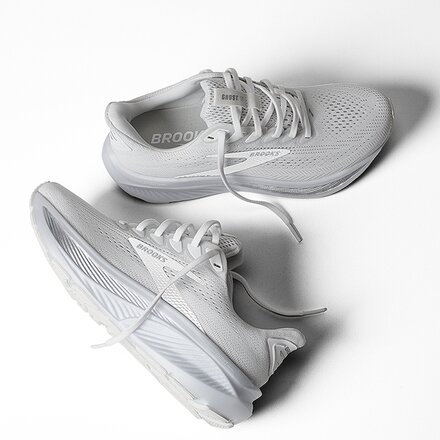 Brooks - Ghost 17 Wide Running Shoe - Women's
