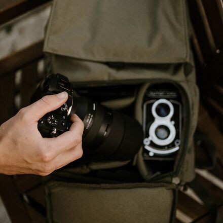 Brevite - The Runner Camera Backpack
