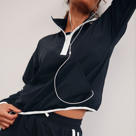 Beyond Yoga - Contrast 1/2-Zip Pullover - Women's