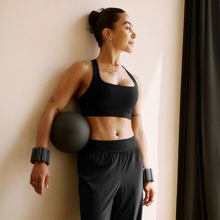 Beyond Yoga - glowzone Medium Impact Scoop Neck Bra - Women's