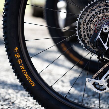 Continental - Magnotal Tubeless 27.5in Tire