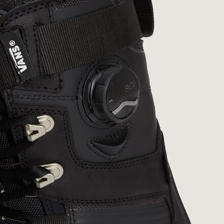 Capita - D.O.A. Snowboard + Union Falcor Binding + Vans Infuse Boot