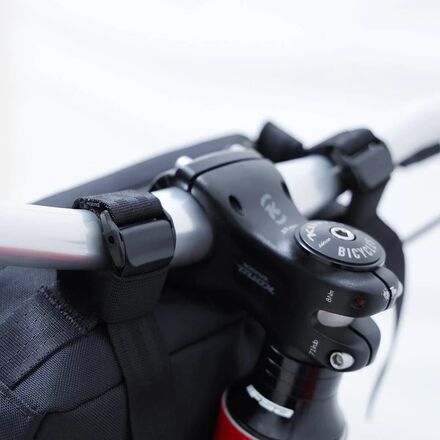 Chrome - Holman Handlebar Bag