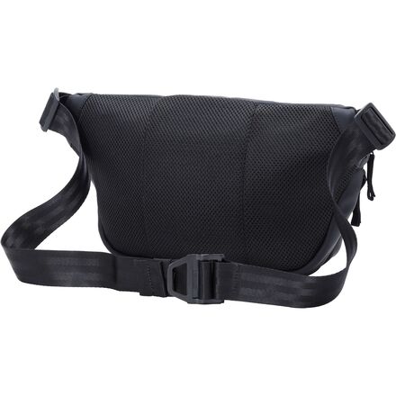 Chrome - Bot Flap 5L Sling
