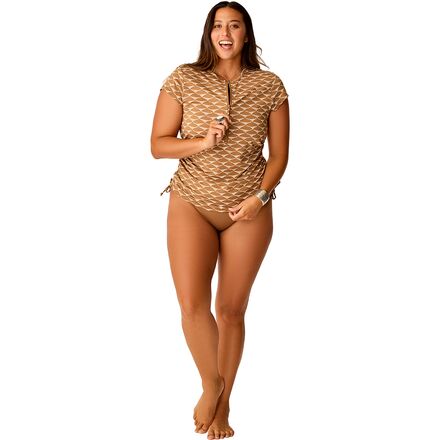 Carve Designs - Dawson Short-Sleeve Rashguard - Women's