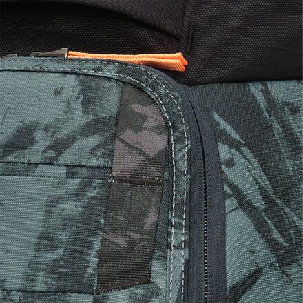 Db - Hugger 30L Backpack