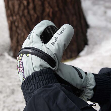 Deathgrip Glove Co. - Ghoul Melodie Perault Mitten