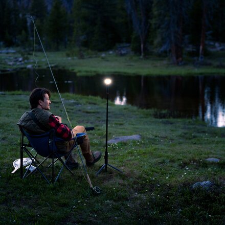 Dark Energy - Sentinel Telescoping Light - 800 Lumens