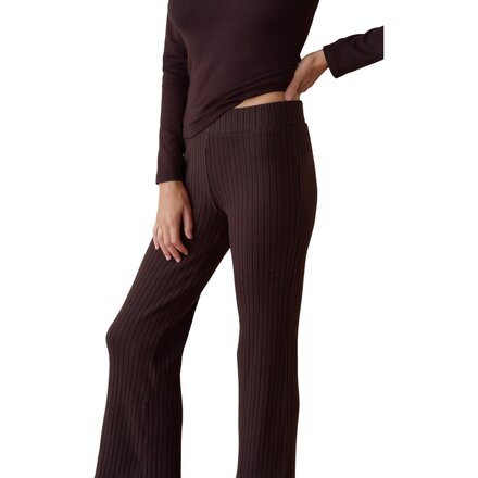 Donni - The Sweater Rib Kick Flare Pant - Women's