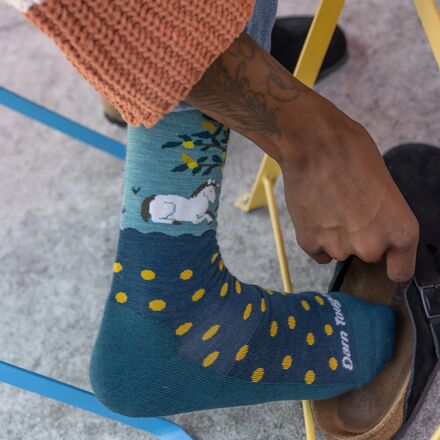 Darn Tough - Wild Life Lightweight Cushion Crew Sock - Women's