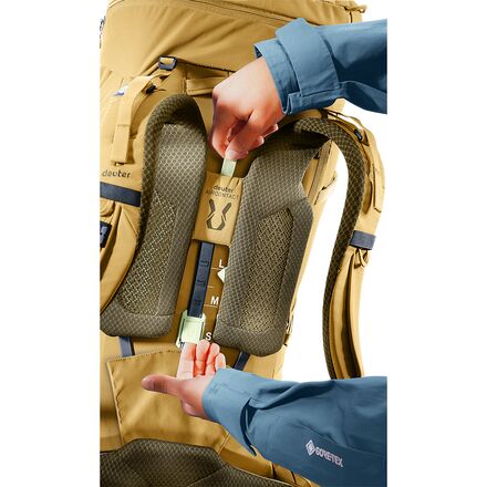 Deuter - Aircontact Core 60+10L Backpack