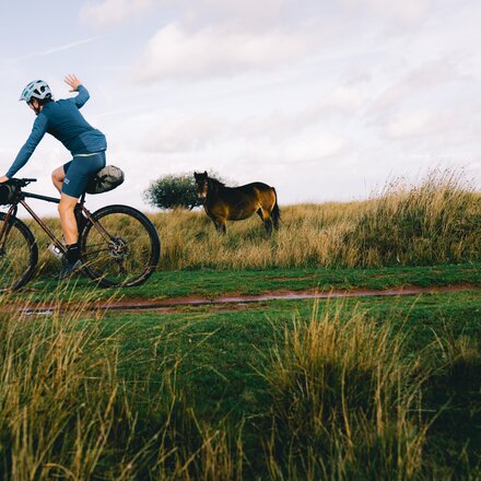 Endura - Alltrack Ride Long-Sleeve Jersey - Men's