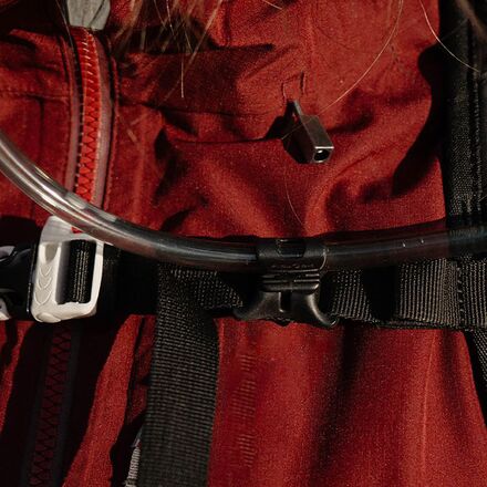 FIDLOCK Reservoir Tube Clip - Thumbnail 3