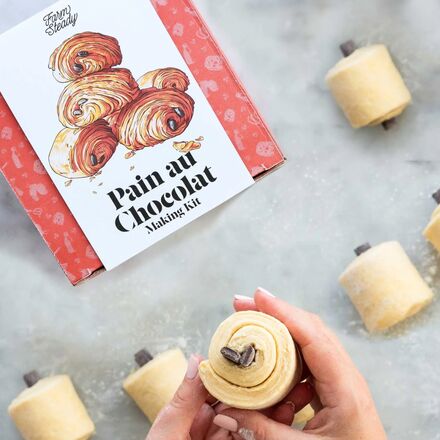 FarmSteady - Pain Au Chocolate Kit