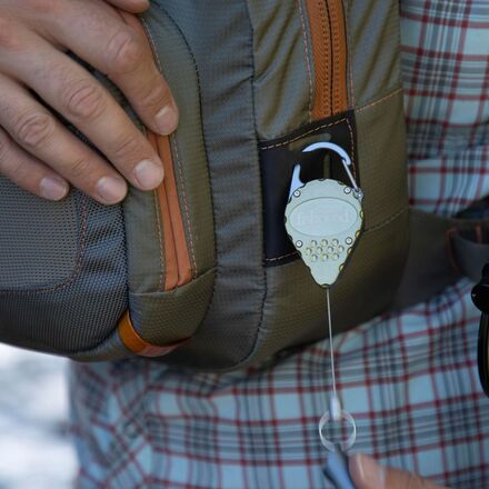 Fishpond - Arrowhead Retractor