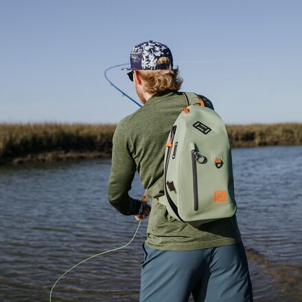 Fishpond - Thunderhead 13L Sling