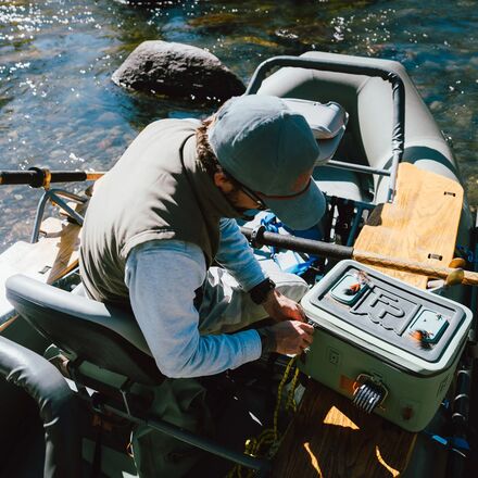 Fishpond - Tacky Grande Fly Dock- MagPad
